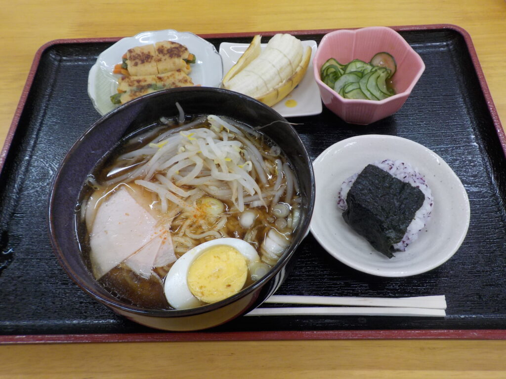お食事_ささゆりデイサービス中川